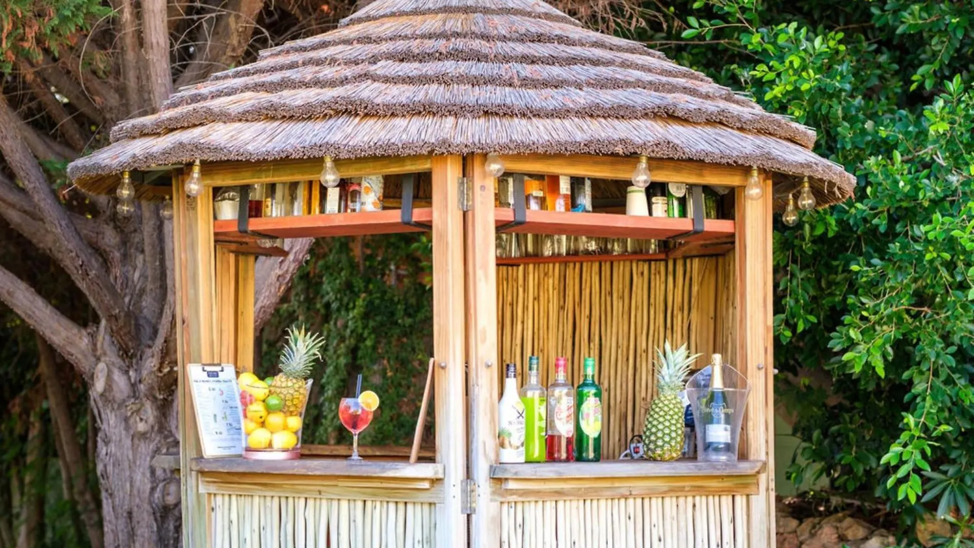 Hotel Agua Beach 