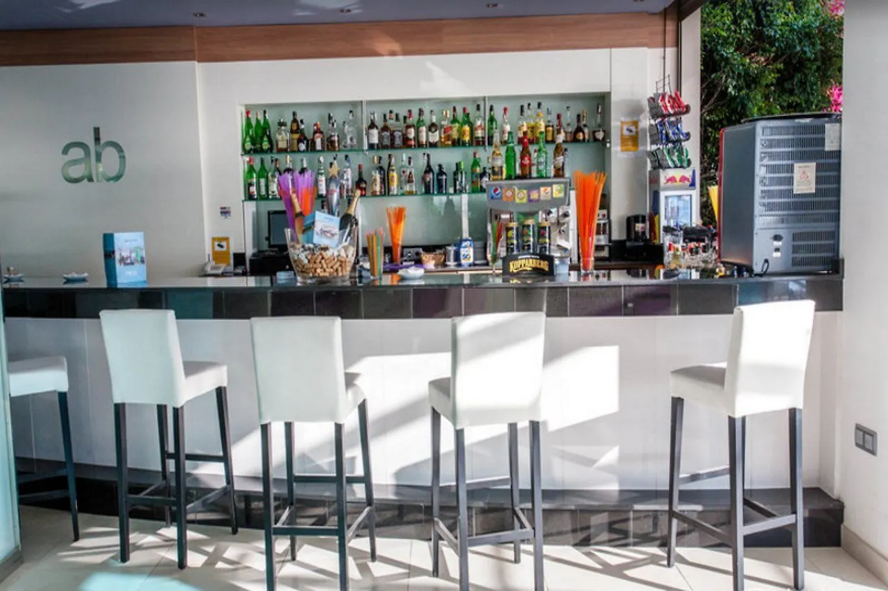 ****  Hotel Agua Beach 